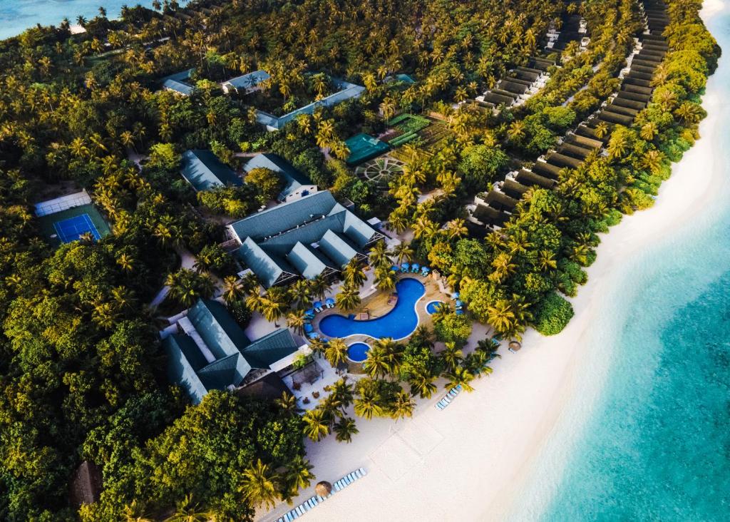 FURAVERI ISLAND RESORT AND SPA - Photo 2
